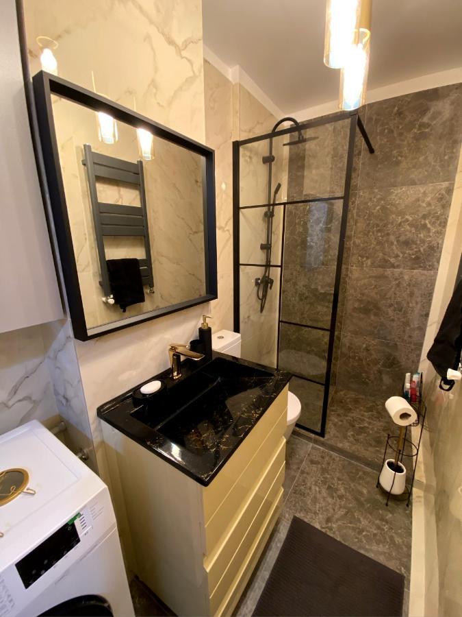 Lovely Studio In The City Center Of Bukarest Kültér fotó